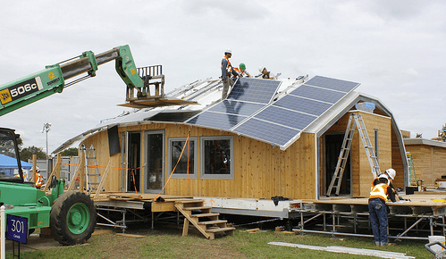 Energy efficiency: the effects of incentives