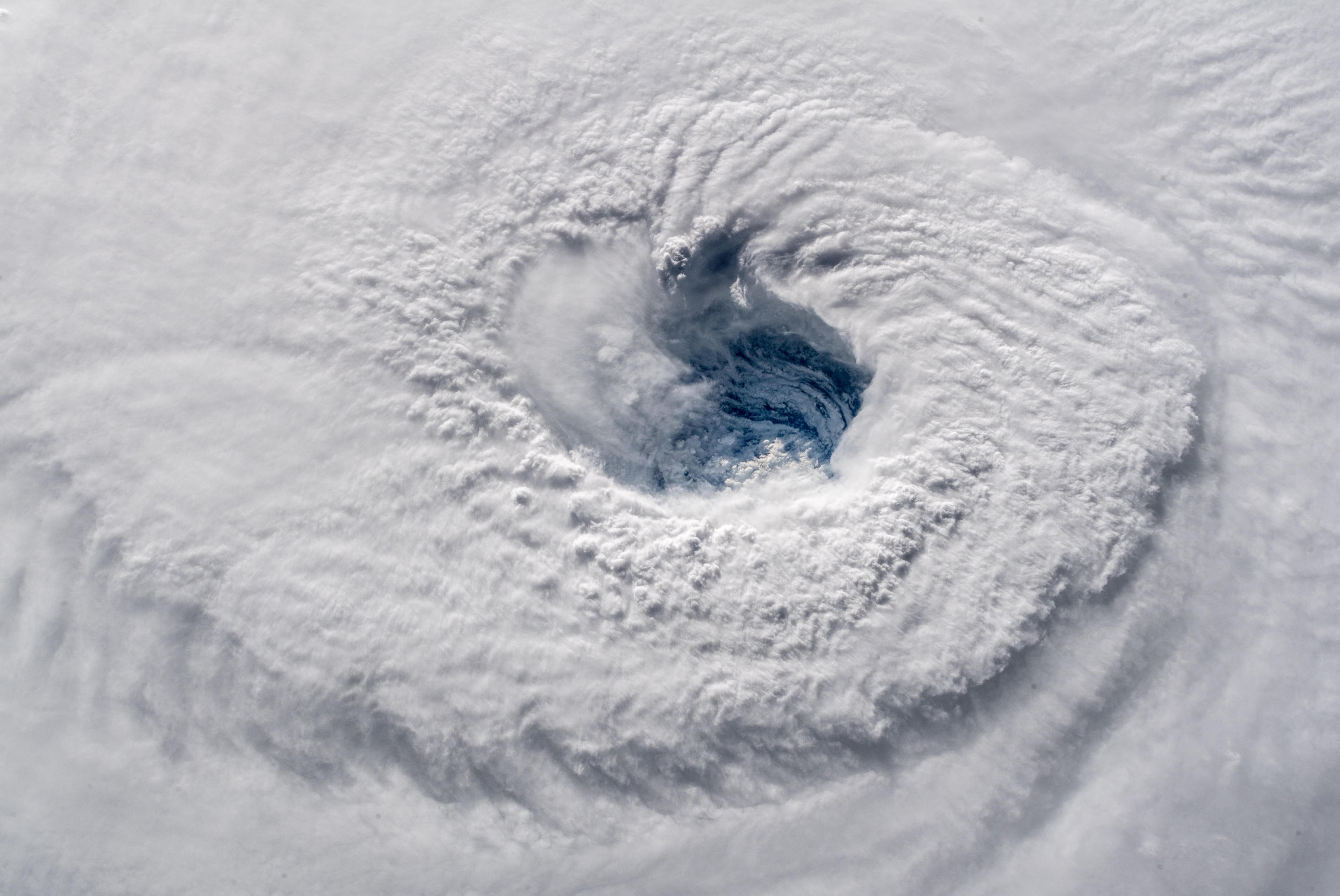Hurricanes in the Atlantic Ocean: improved predictive ability and the role of sub-surface ocean temperature