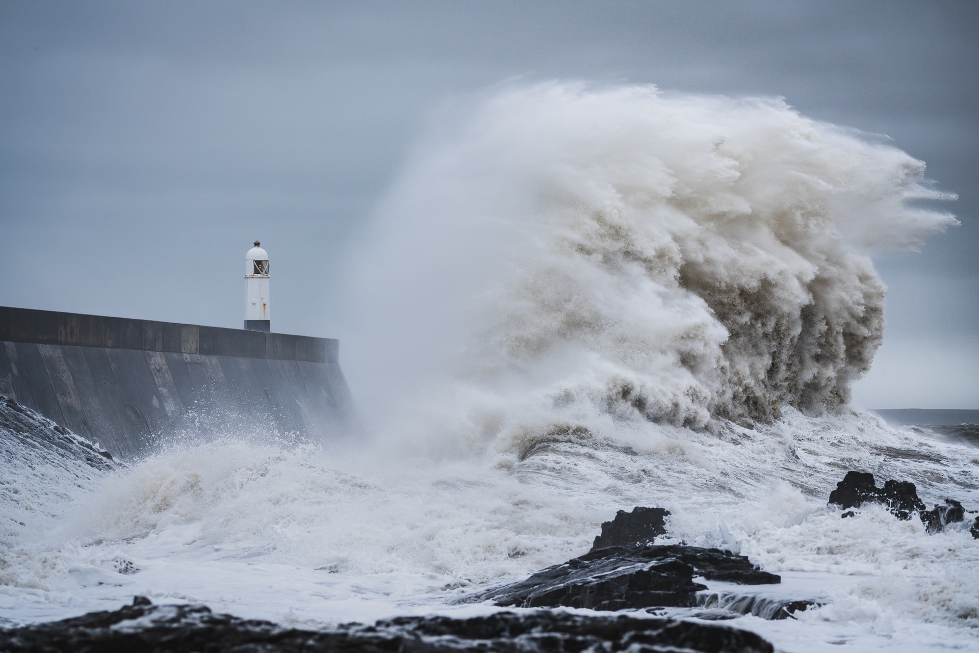 Ocean and extreme events: better forecasting for a better prepared society