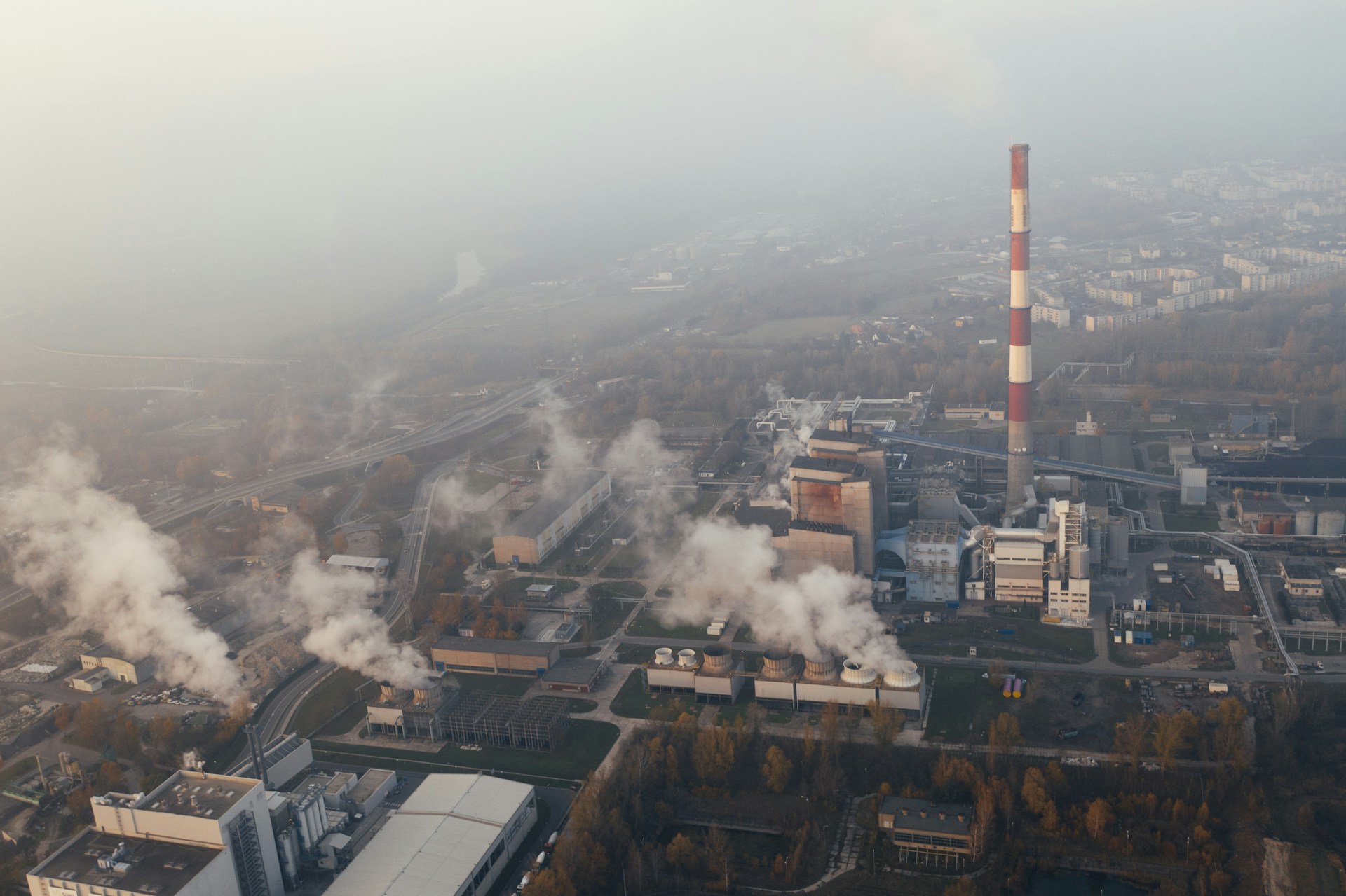Health and economic air quality co-benefits of stringent climate policies