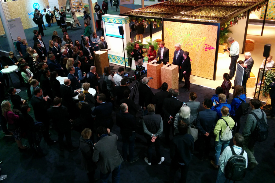 Communication and strengthening the science-policy supporting evidence-based action